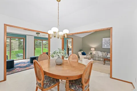 $409,900 | 770 Oakwood Lane, Unit D, Brookfield, WI 53045