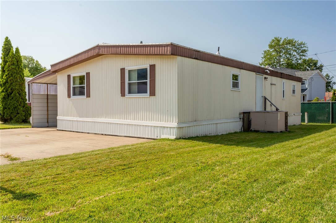 6610 Lear Nagle Road, Unit 259 North Ridgeville, OH 44039 - Photo 3 of 29 Gallery Image 3