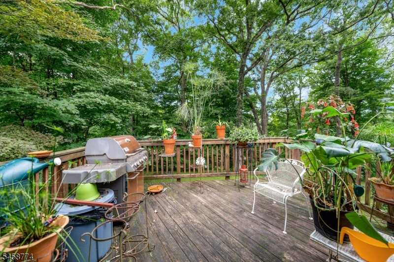 15 Hillside Road Ringwood, NJ 07456 - Photo 14 of 44 Gallery Image 14