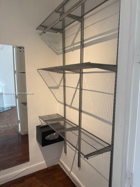 439 15th Street, Unit 9 Miami Beach, FL 33139 - Photo 3 of 11 a view of entryway