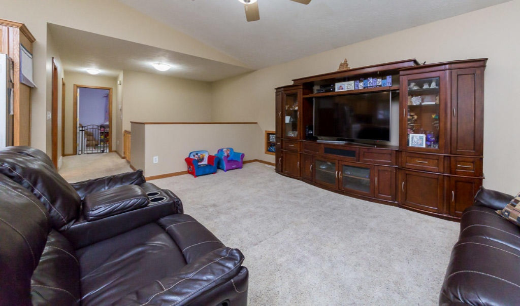 1607 West Giles Road Muskegon, MI 49445 - Photo 7 of 30 00201607Giles_