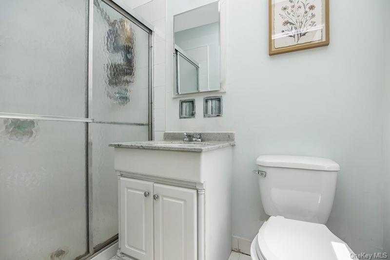 215-08 23rd Road Queens, NY 11360 - Photo 25 of 34