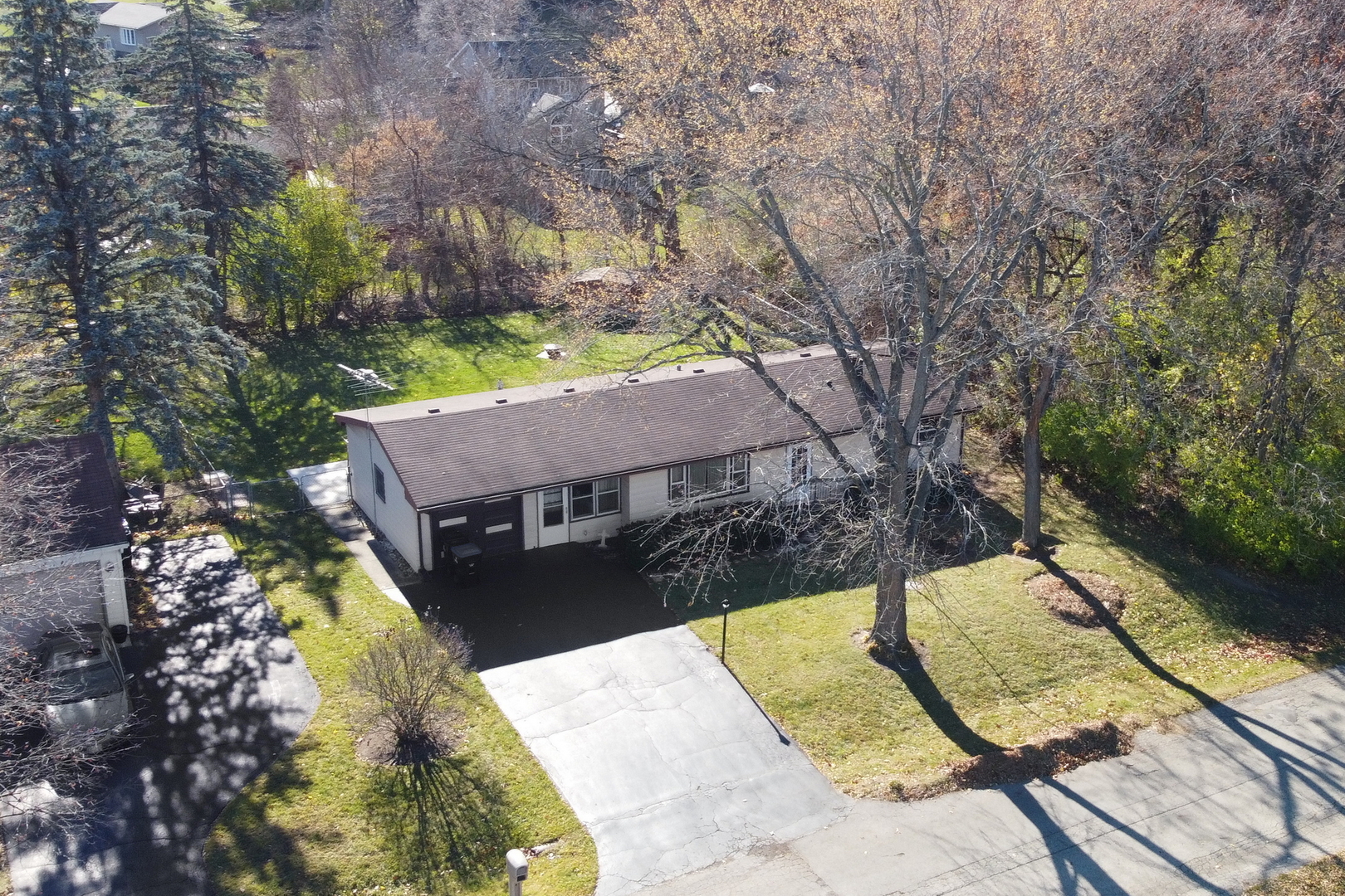 117 Kohl Avenue Spring Grove, IL 60081 - Photo 5 of 34 Gallery Image 5
