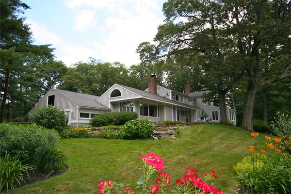 141 South Great Road Lincoln, MA 01773 - Photo 1 of 18 Gallery Image 1