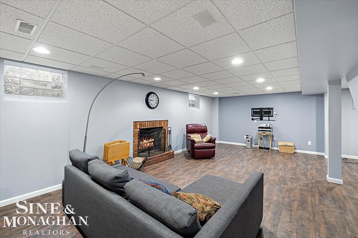 595 Thorntree Road Grosse Pointe Woods, MI 48236 - Photo 51 of 64