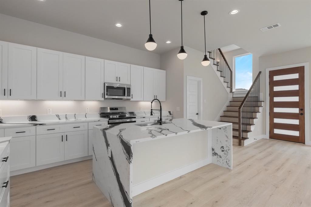 2421 Gooch Street Dallas, TX 75241 - Photo 16 of 39