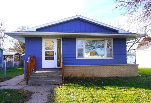 $249,900 | 2904 Losey Boulevard South, La Crosse, WI 54601