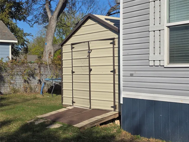 a view of backyard of house