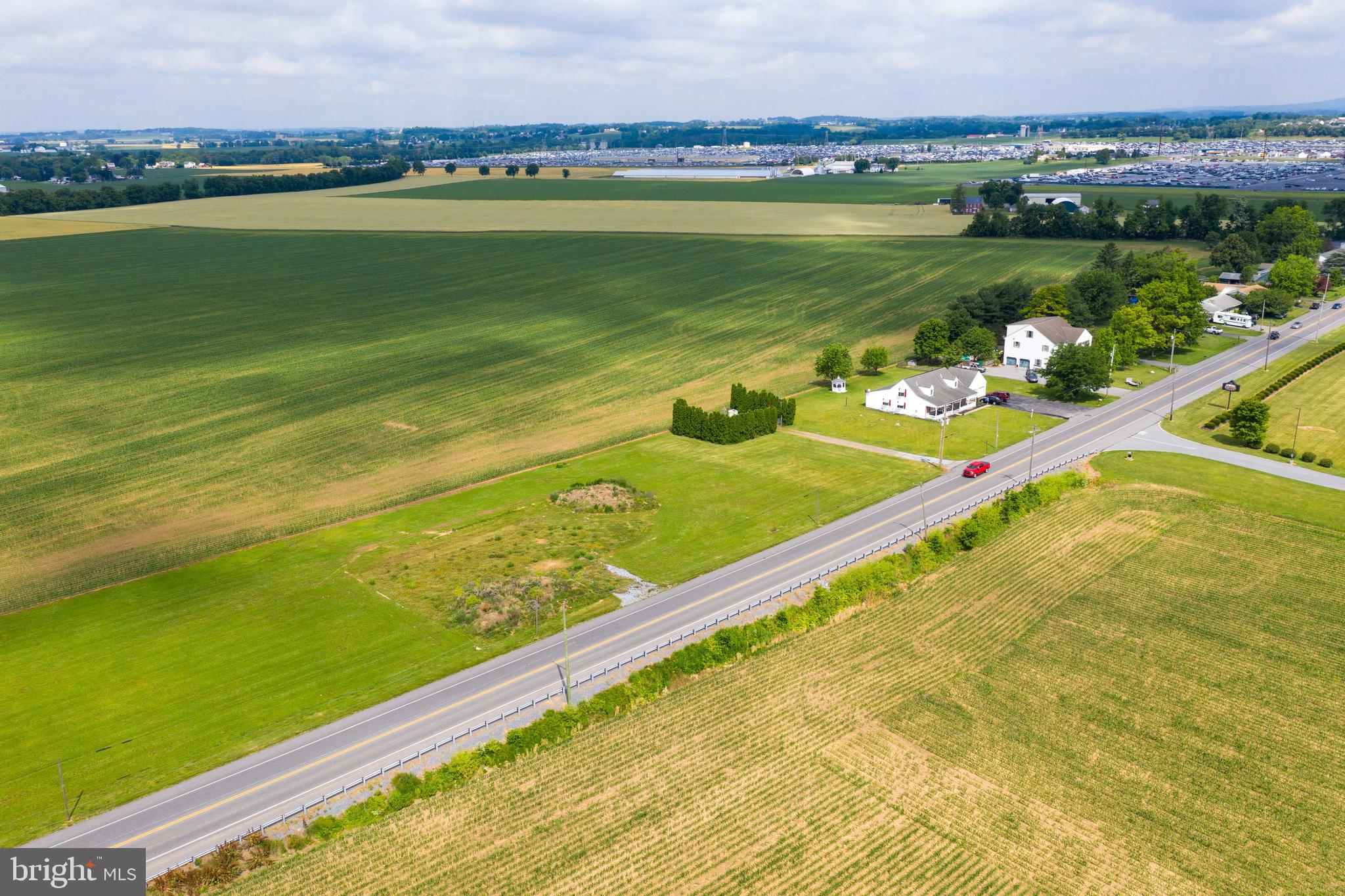 1540 Lancaster Road Manheim, PA 17545 - Photo 9 of 19