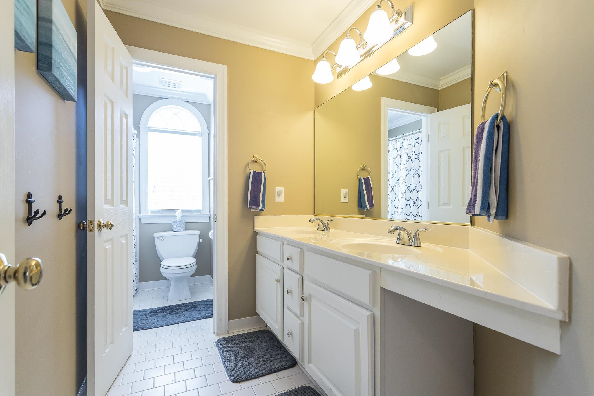 4508 Sandbridge Court Raleigh, NC 27612 - Photo 20 of 37 Bathroom 1