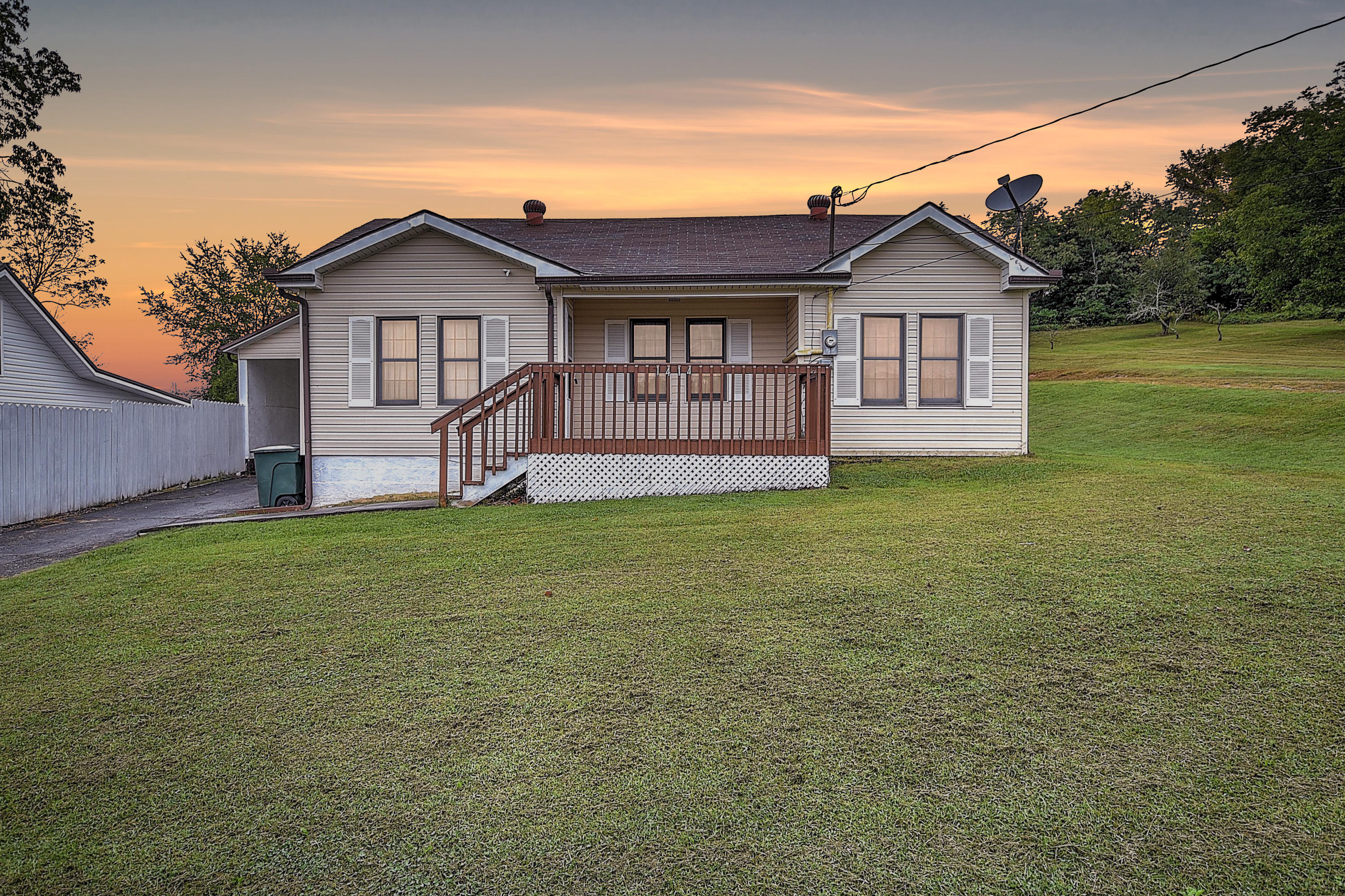 1414 West Vann Road Greeneville, TN 37743 - Photo 1 of 38 u30nhcbfcfvvih2fht1xfz0ptu7mn9ua6r27nkjb