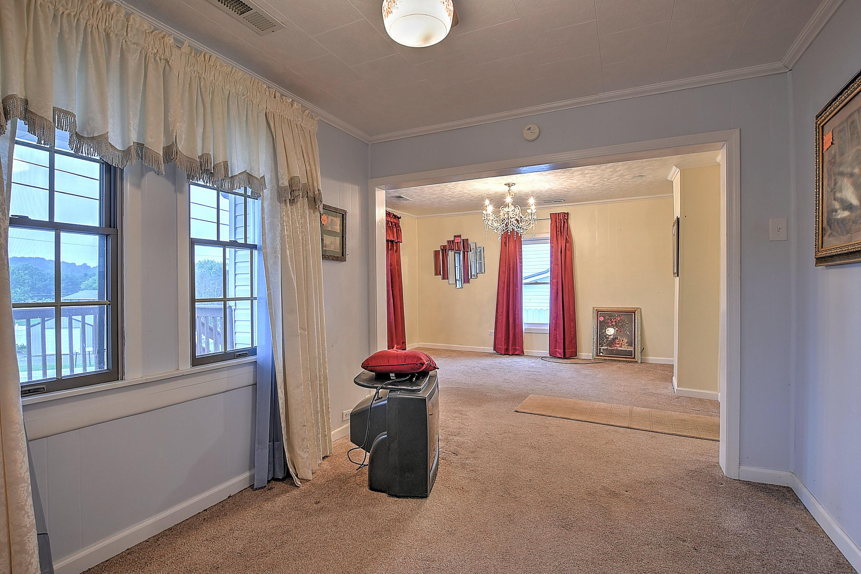 1414 West Vann Road Greeneville, TN 37743 - Photo 20 of 38 1414 W Vann-23