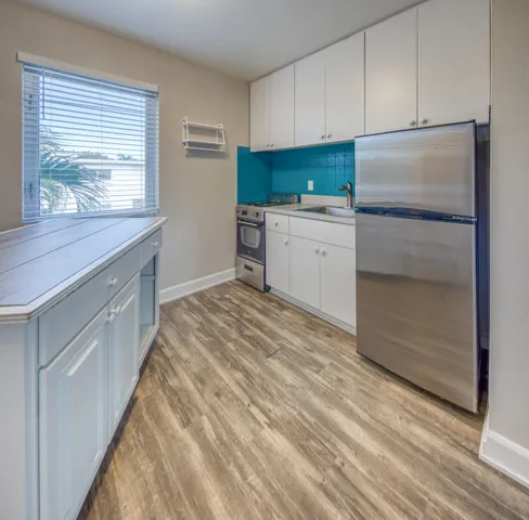 $1,590 | 101 South Palmway, Unit 11, Lake Worth Beach, FL 33460