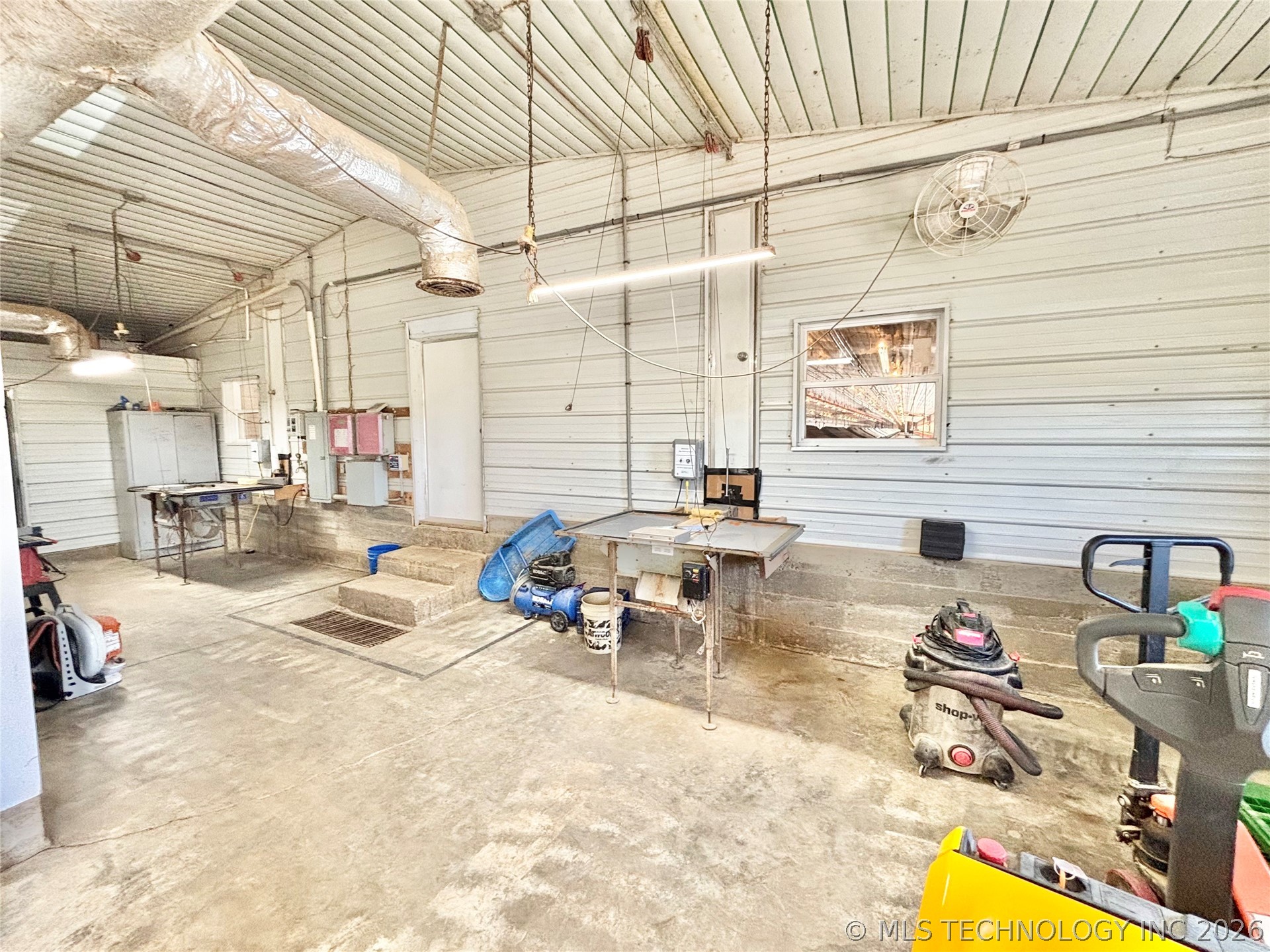 30734 Cemetery Road Kinta, OK 74552 - Photo 17 of 31 Gallery Image 17