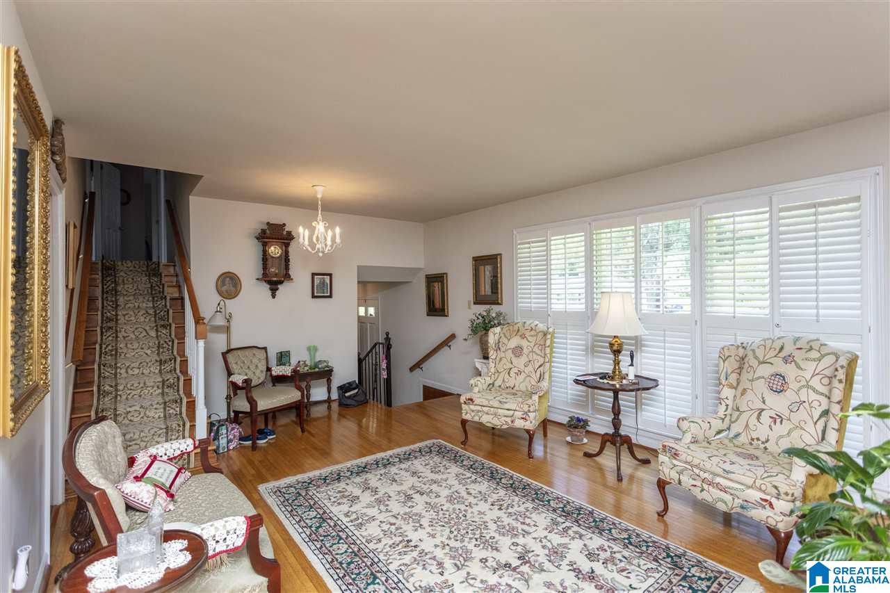 2205 Blue Ridge Boulevard Birmingham, AL 35226 - Photo 5 of 38