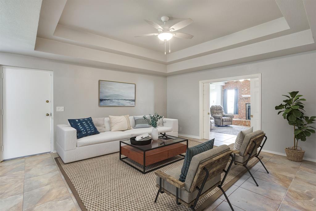 807 Caddo Road Joshua, TX 76058 - Photo 5 of 40 virtual staging