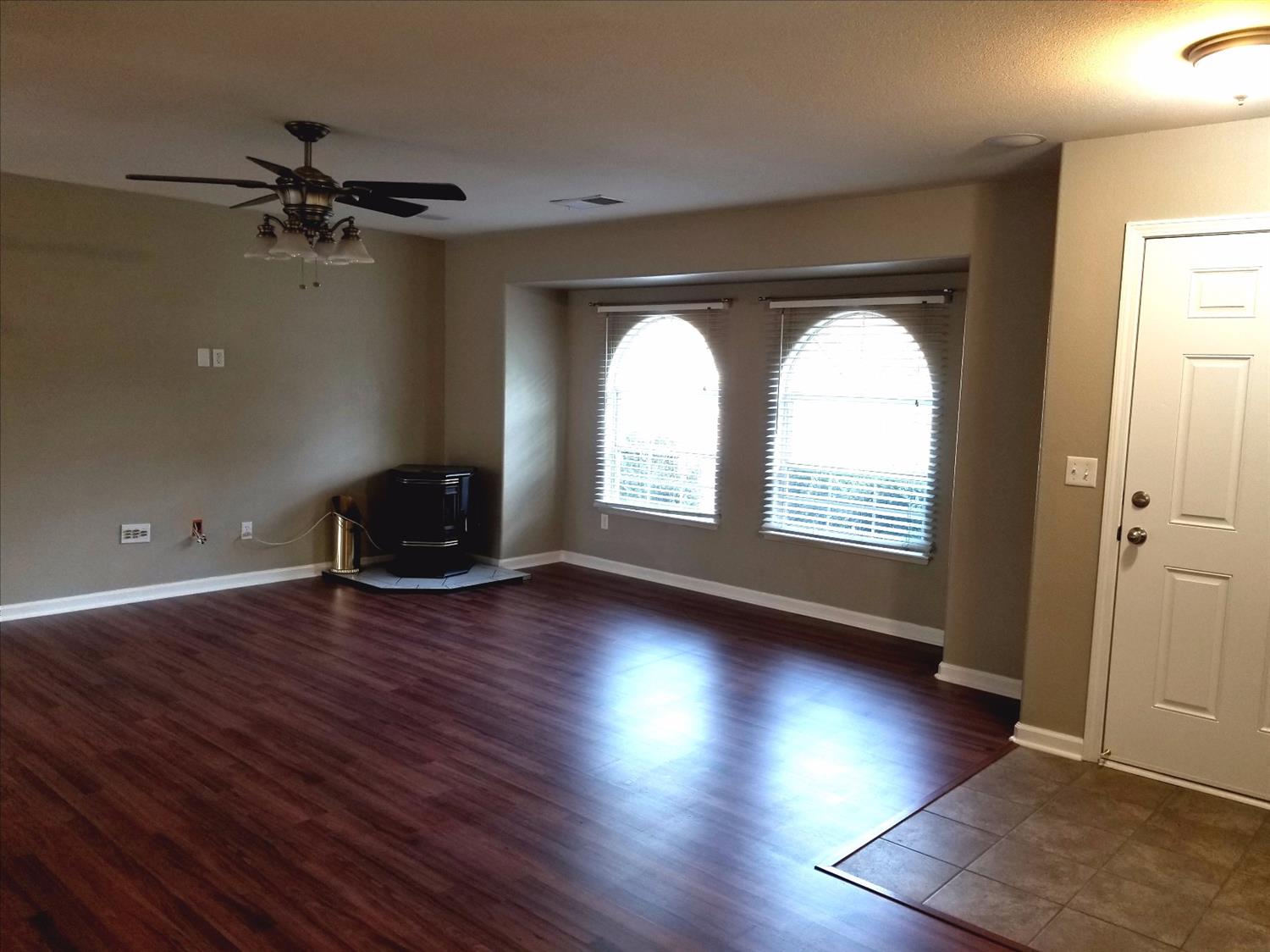 29552 Revis Road Coarsegold, CA 93614 - Photo 4 of 24 Gallery Image 4