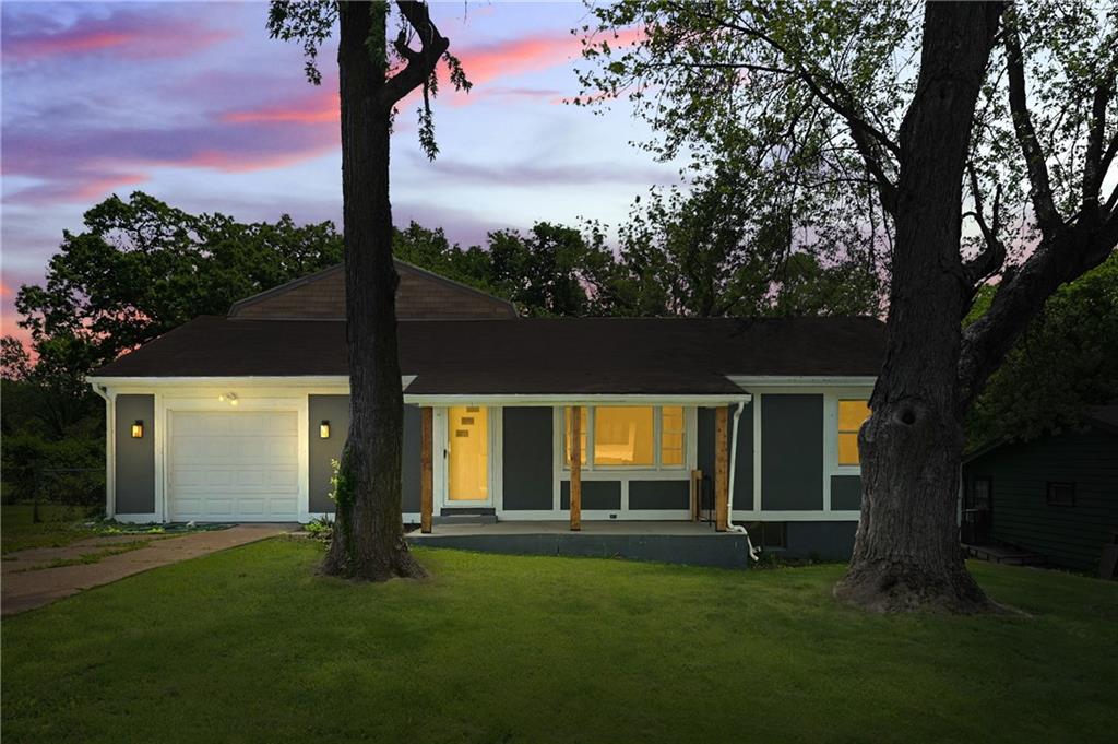 5627 Spring Avenue Kansas City, KS 66104 - Photo 1 of 31