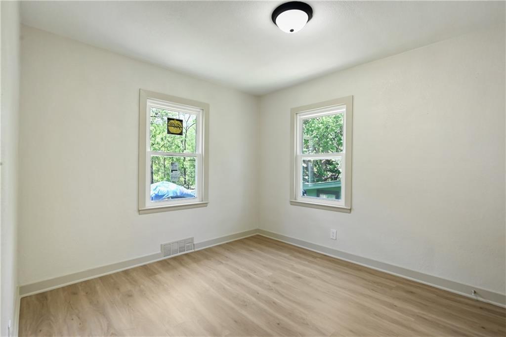 5627 Spring Avenue Kansas City, KS 66104 - Photo 12 of 31