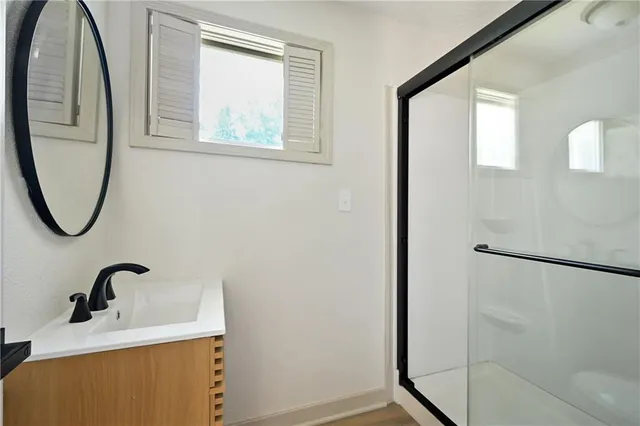 $285,000 | 5627 Spring Avenue, Kansas City, KS 66104