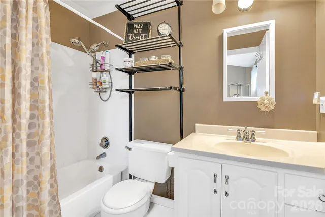 $260,000 | 8073 Charter Oak Lane, Charlotte, NC 28226