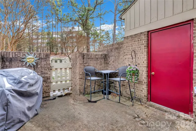 $260,000 | 8073 Charter Oak Lane, Charlotte, NC 28226