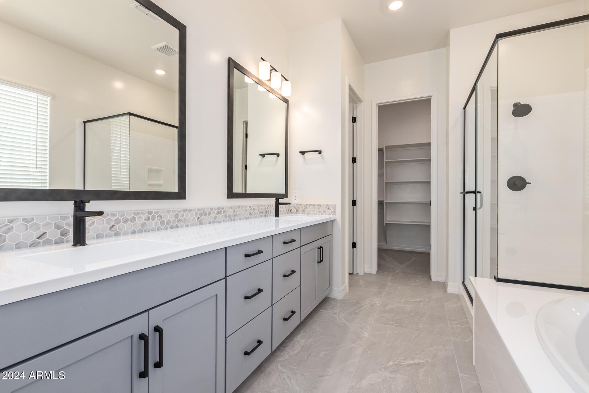 22681 East Bonanza Way Queen Creek, AZ 85142 - Photo 12 of 44 12 owner_s suite