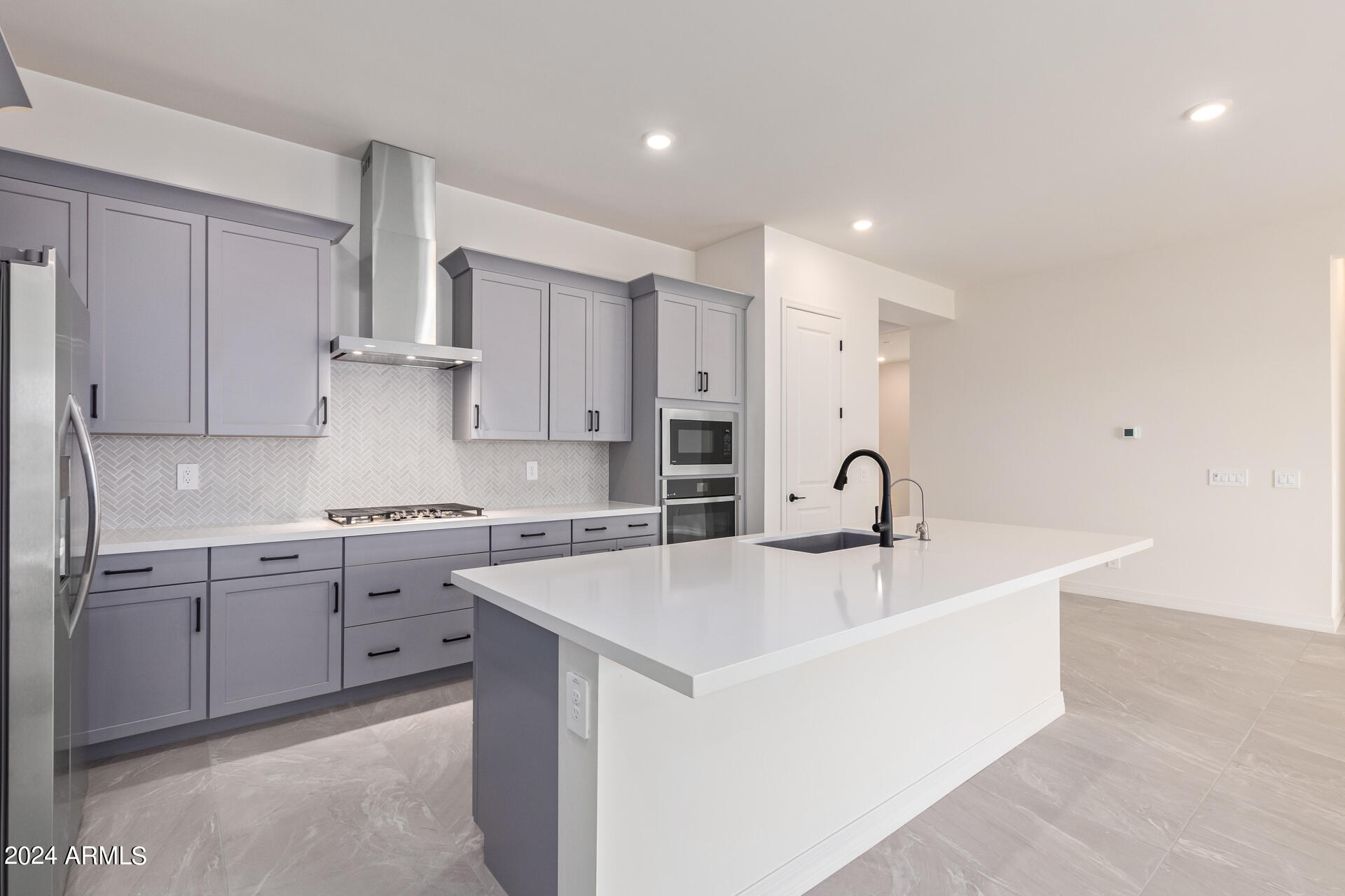 22681 East Bonanza Way Queen Creek, AZ 85142 - Photo 4 of 44 4 gourmet kitchen