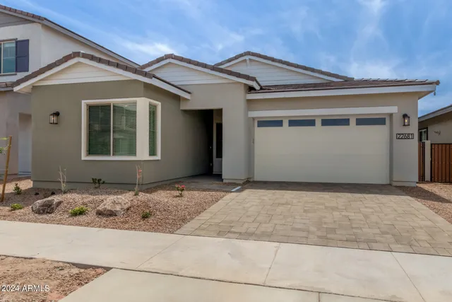 $2,950 | 22681 East Bonanza Way, Queen Creek, AZ 85142