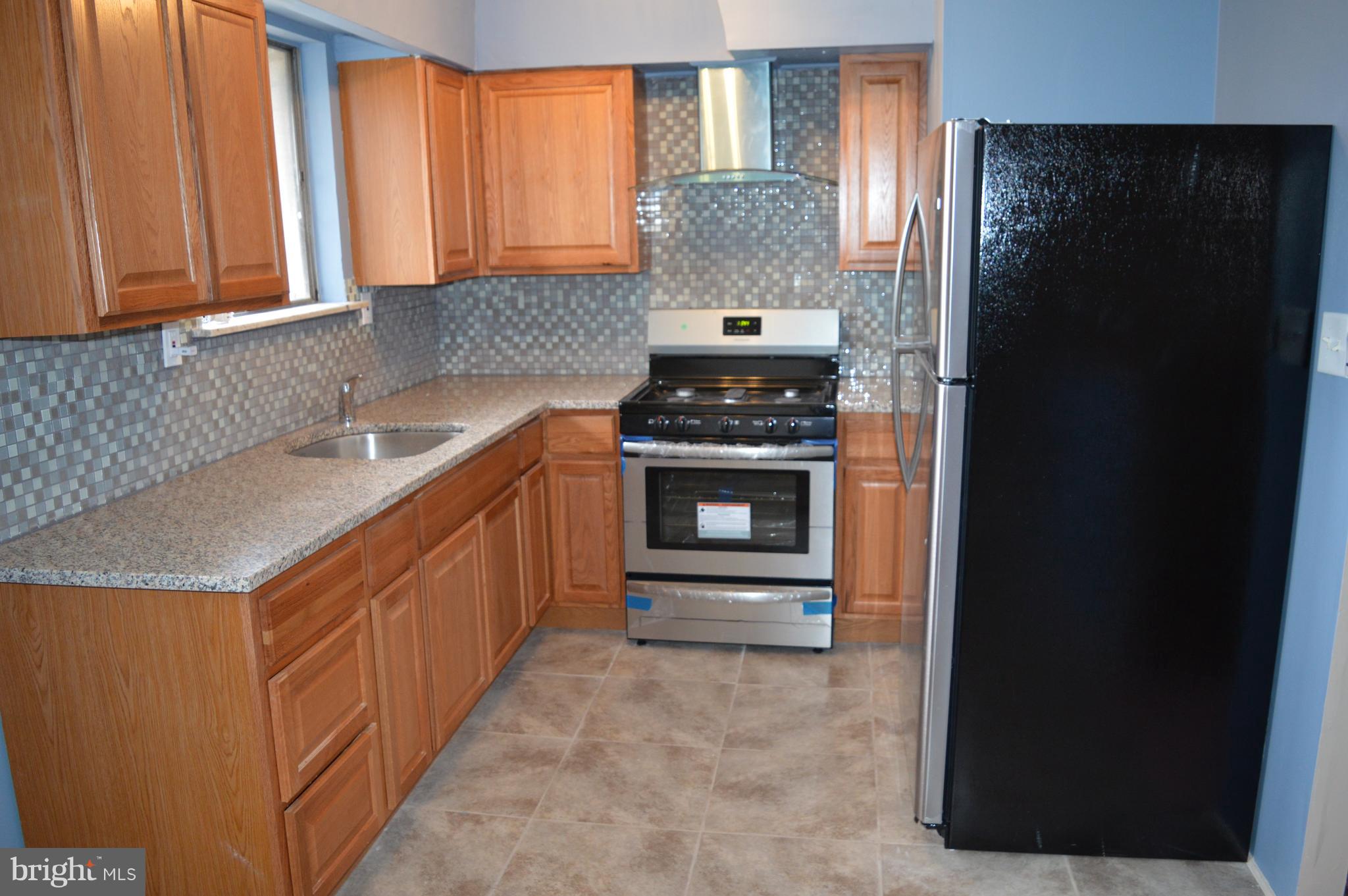 3400 Primrose Road Philadelphia, PA 19114 - Photo 5 of 30 Kitchen