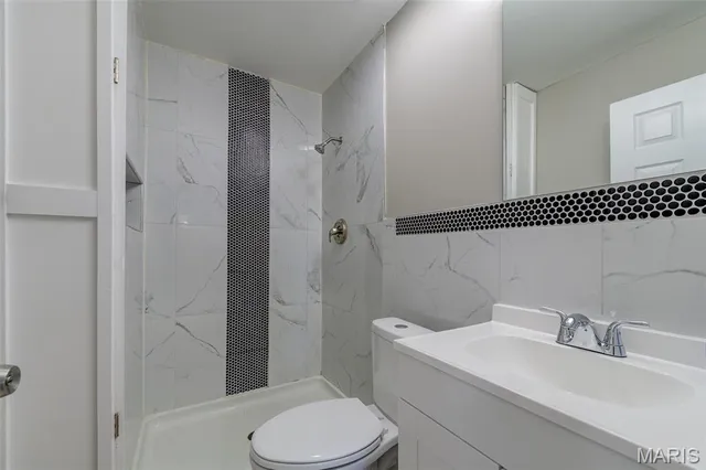 $299,900 | 2905 Maldon Lane, St. Charles, MO 63301