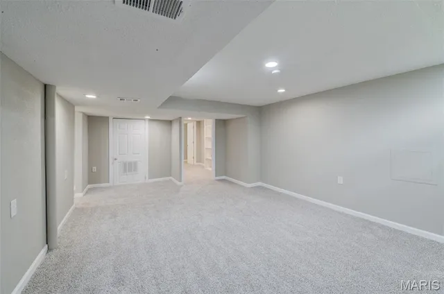 $299,900 | 2905 Maldon Lane, St. Charles, MO 63301