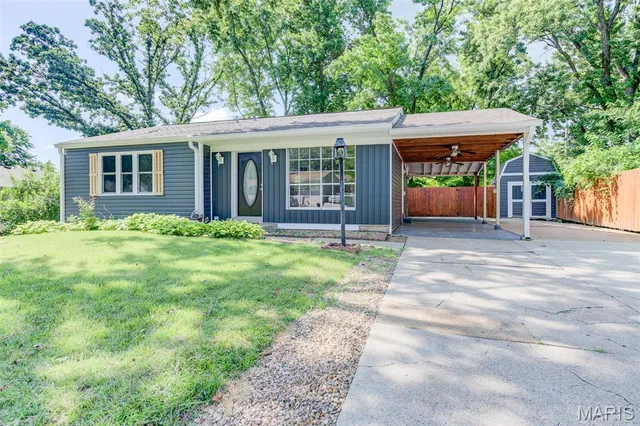 $299,900 | 2905 Maldon Lane, St. Charles, MO 63301