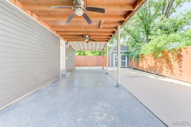 $299,900 | 2905 Maldon Lane, St. Charles, MO 63301