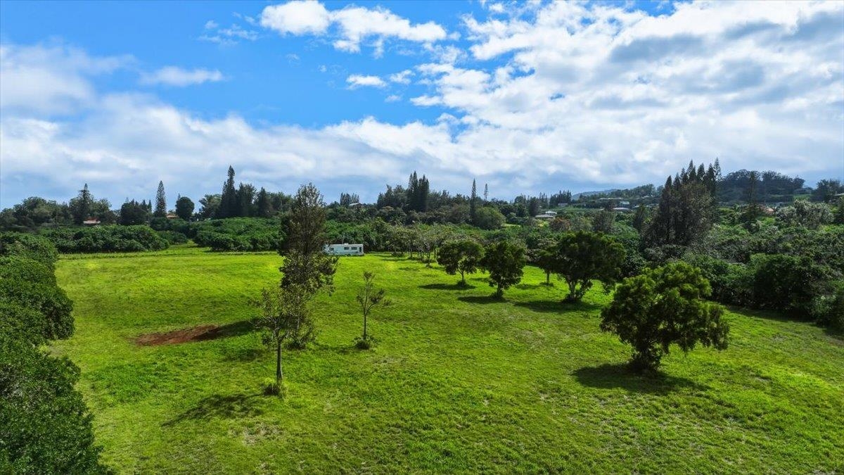 2278 Lilikoi Road Haiku, HI 96708 - Photo 4 of 19 a view of building with garden