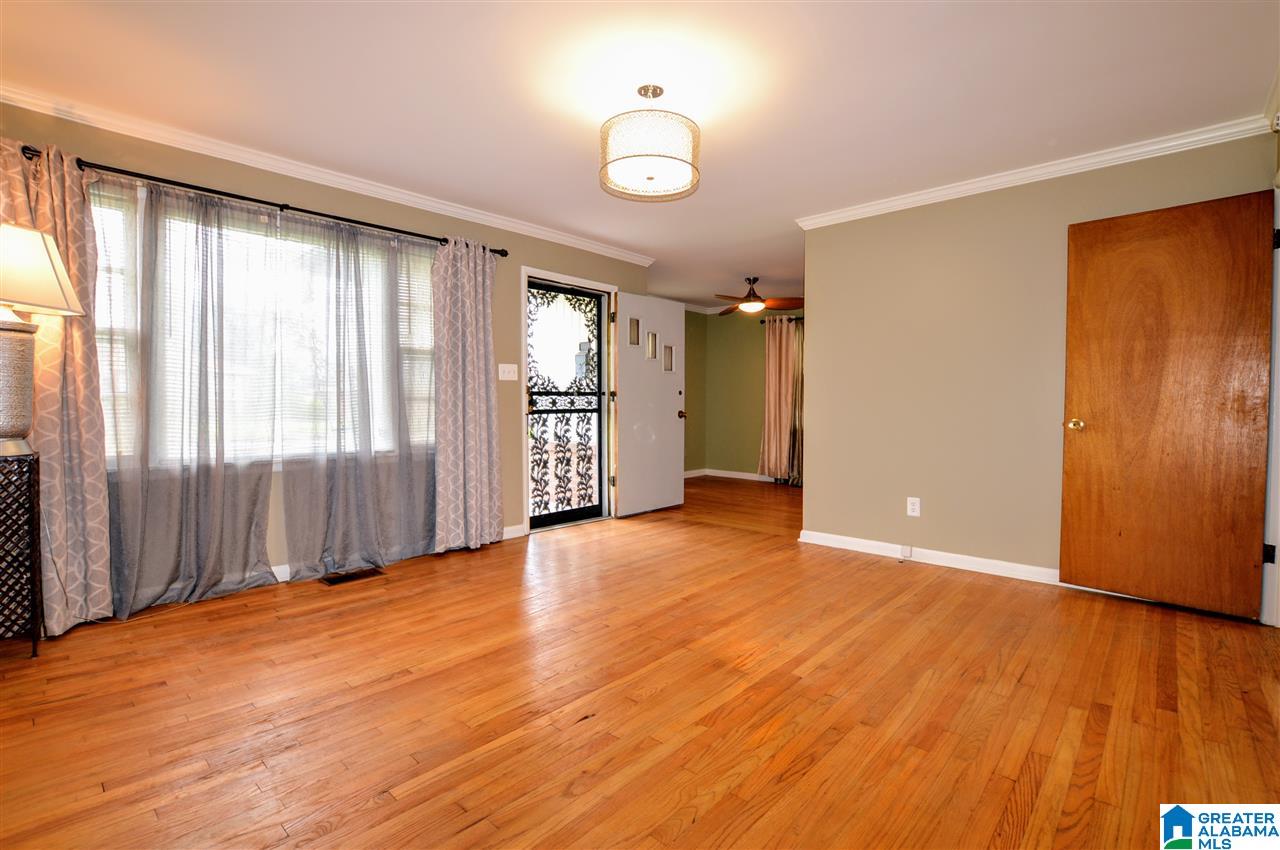 853 Goldwire Street Southwest Birmingham, AL 35211 - Photo 4 of 25