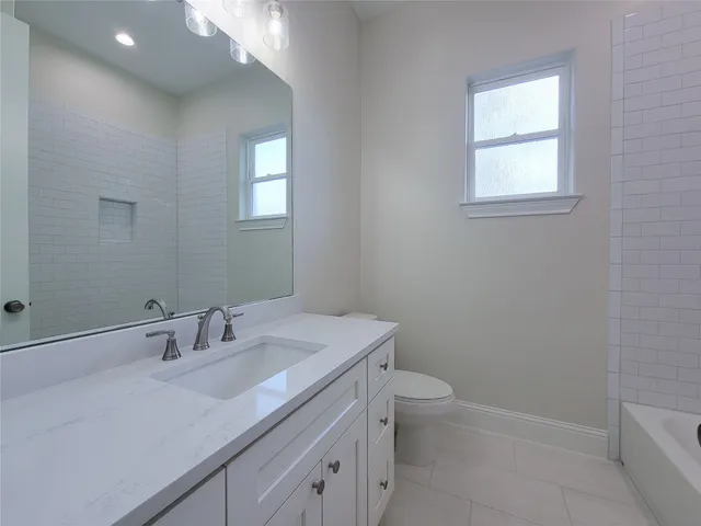 $450,000 | 10308 Lakewood Drive, Conroe, TX 77385