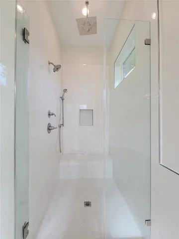 $450,000 | 10308 Lakewood Drive, Conroe, TX 77385