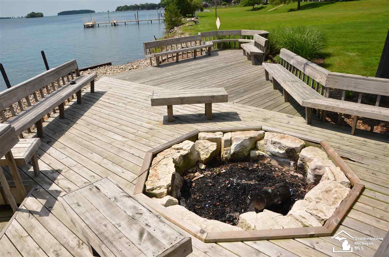 26055 East River Road Grosse Ile, MI 48138 - Photo 15 of 68