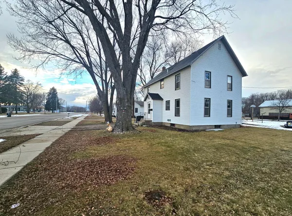 $139,000 | 220 Grace Avenue, Iona, MN 56141