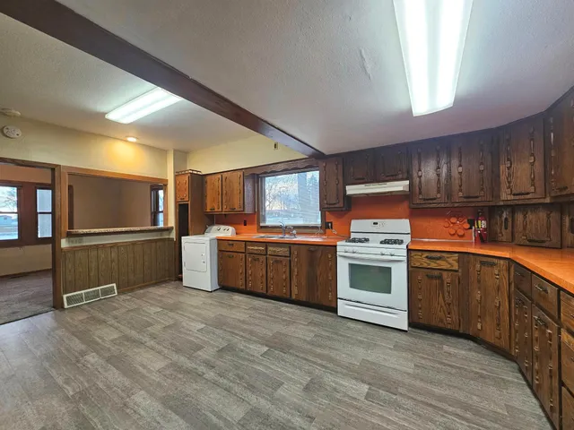 $149,000 | 220 Grace Avenue, Iona, MN 56141