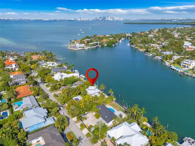 $25,000 | 655 North Mashta Drive, Key Biscayne, FL 33149
