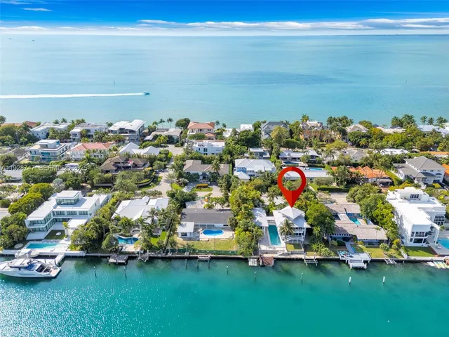 $25,000 | 655 North Mashta Drive, Key Biscayne, FL 33149