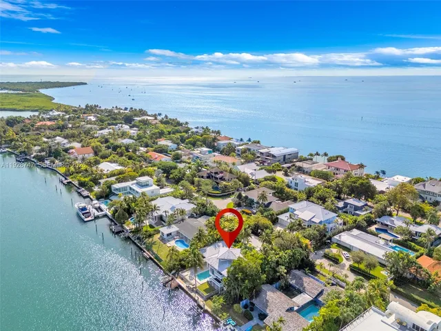$25,000 | 655 North Mashta Drive, Key Biscayne, FL 33149