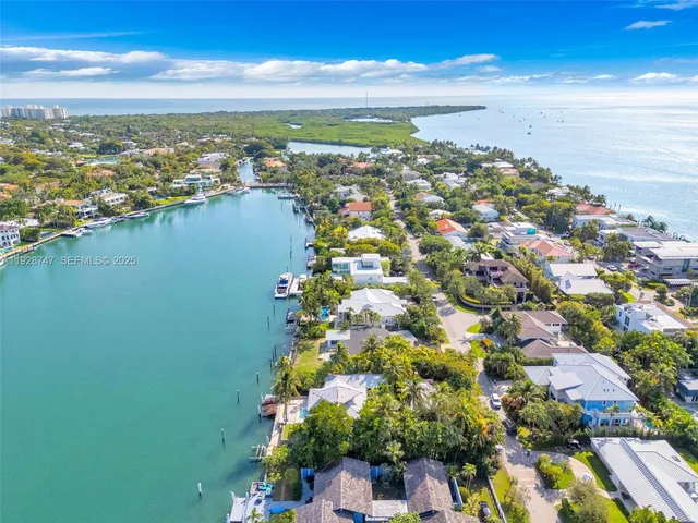 $25,000 | 655 North Mashta Drive, Key Biscayne, FL 33149