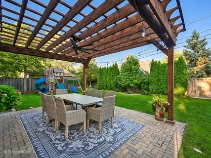$1,800,000 | 305 Neva Avenue, Glenview, IL 60025