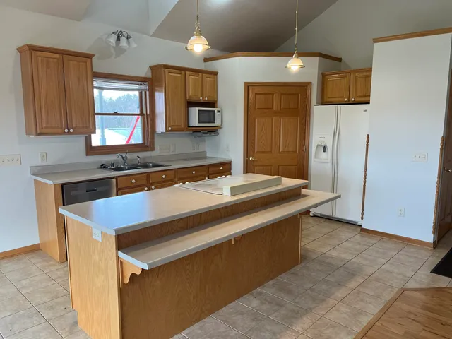 $2,800 | N3530 County Rd G, Fort Atkinson, WI 53538