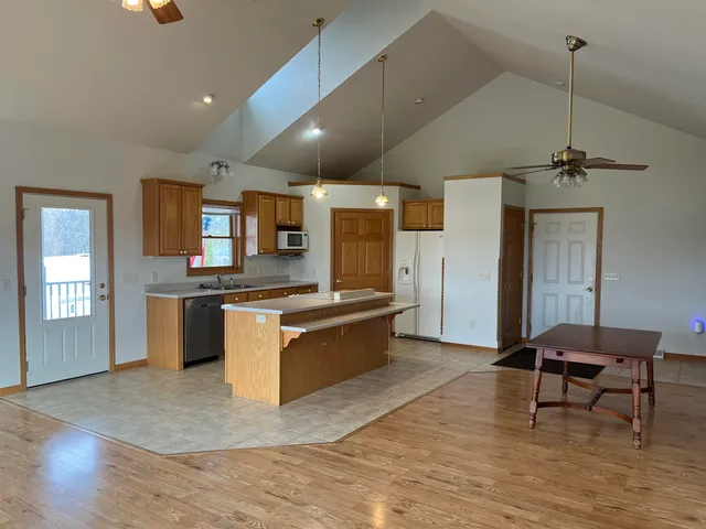 $2,800 | N3530 County Rd G, Fort Atkinson, WI 53538