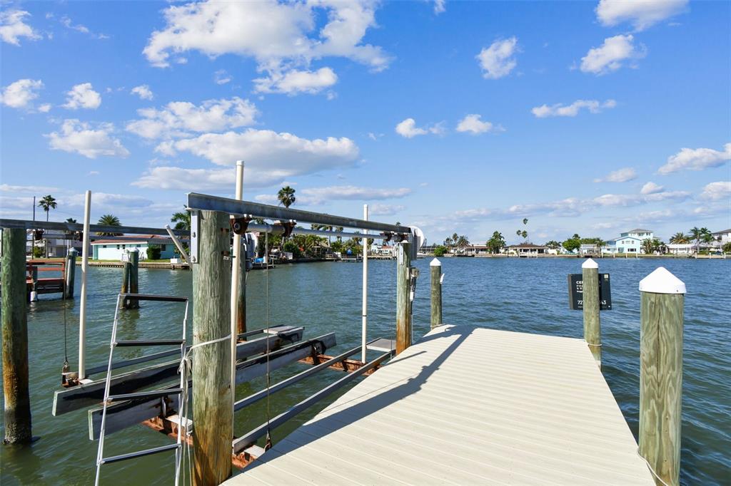 568 Johns Pass Avenue Madeira Beach, FL 33708 - Photo 5 of 36