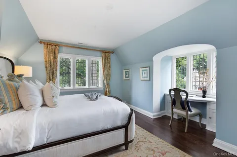 $3,795,000 | 21 Hampshire Road, Bronxville, NY 10708